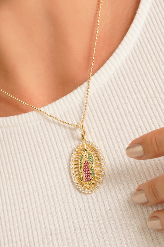 RED: 22146 Dije Virgen Guadalupe Swarovski