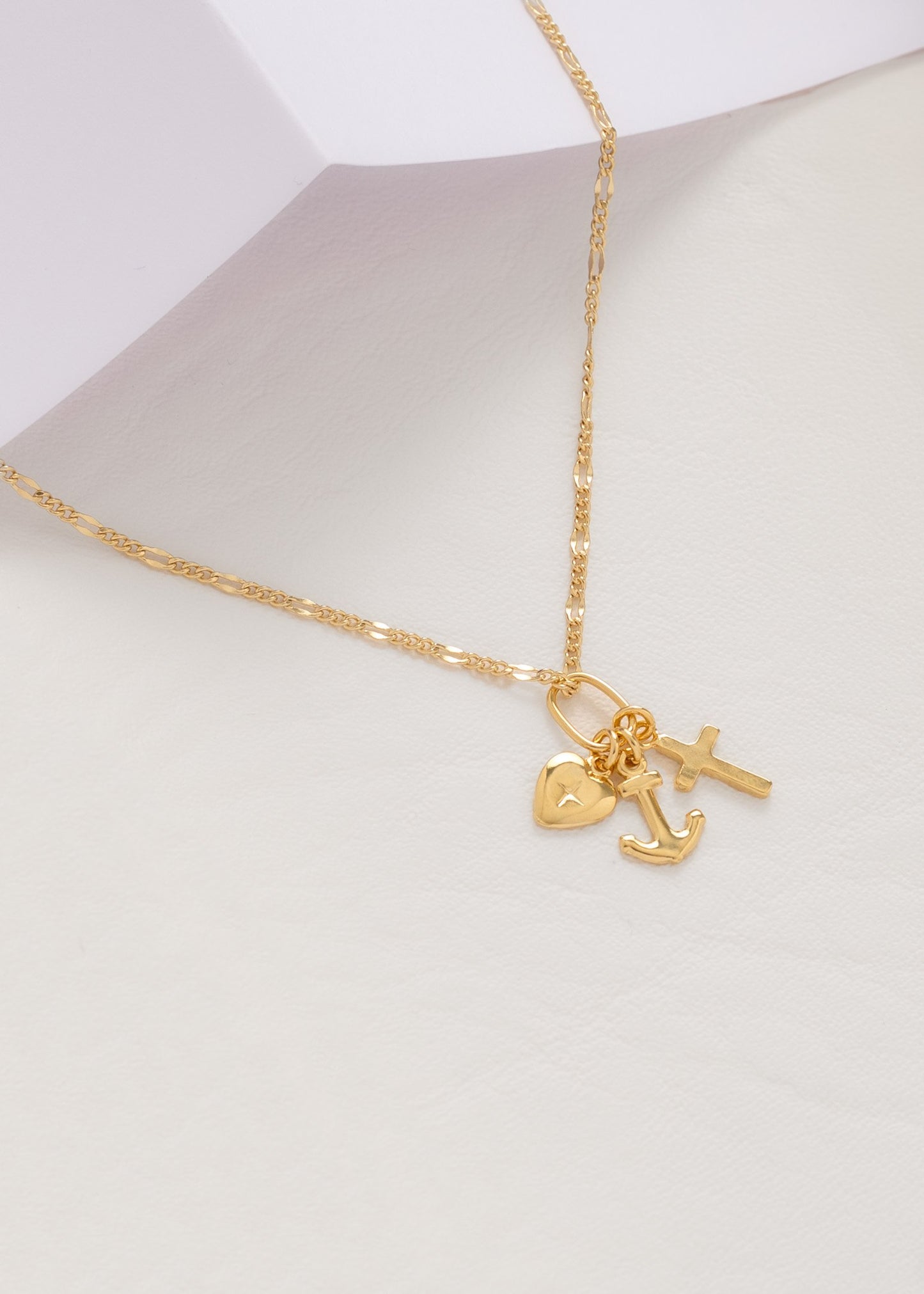 REF: 23448 Dije Tres Gracias